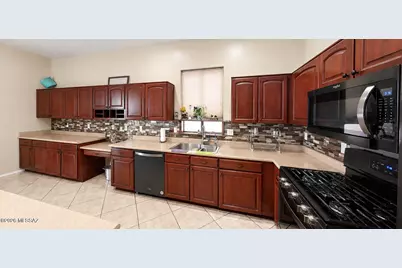 6771 S Camino Catalan, Tucson, AZ 85757 - Photo 4