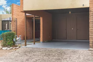 9484 E Golden W St, Tucson, AZ 85710 - Photo 32