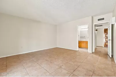 1382 W Camino Alicante, Green Valley, AZ 85622 - Photo 28