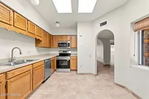 1382 W Camino Alicante, Green Valley, AZ 85622 - Photo 18