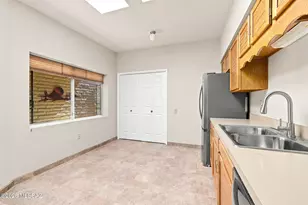 1382 W Camino Alicante, Green Valley, AZ 85622 - Photo 14
