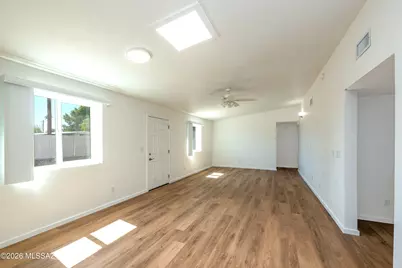 912 W Limberlost Drive, Tucson, AZ 85705 - Photo 4