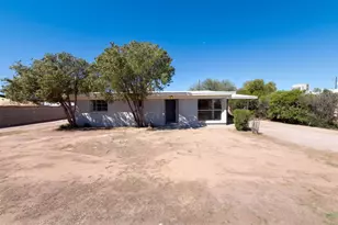 2817 N Walnut Ave, Tucson, AZ 85712 - Photo 1