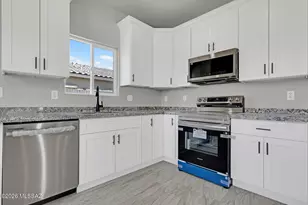 5401 S 13th Ave, Tucson, AZ 85706 - Photo 2