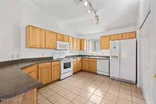 8403 S Otis Dr, Tucson, AZ 85747 - Photo 12