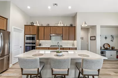 1445 E Golden Rock Way, Green Valley, AZ 85614 - Photo 18