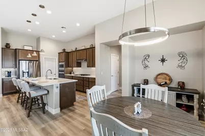 1445 E Golden Rock Way, Green Valley, AZ 85614 - Photo 16