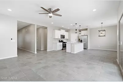 11926 W Charismatic Drive, Marana, AZ 85653 - Photo 6