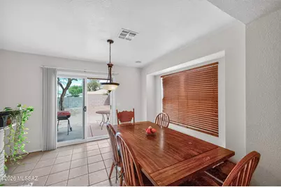 10047 E Arizona Sunset Drive, Tucson, AZ 85747 - Photo 4