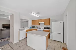 10047 E Arizona Sunset Dr, Tucson, AZ 85747 - Photo 18