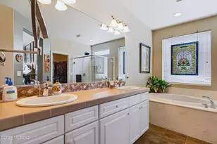 1961 N Laguna Oaks Dr, Green Valley, AZ 85614 - Photo 20