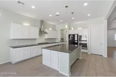 11239 E Lupine Flower Drive, Tucson, AZ 85747 - Photo 10