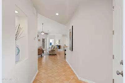 13401 N Rancho Vistoso Boulevard #Unit 49, Oro Valley, AZ 85755 - Photo 4