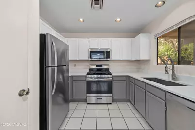 2966 W Country Meadow Drive, Tucson, AZ 85742 - Photo 10