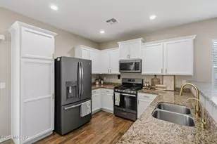 11397 W Caliche Dr, Marana, AZ 85658 - Photo 6