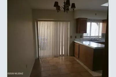 780 W Calle Del Ensalmo, Green Valley, AZ 85614 - Photo 12