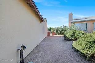 8892 E Apache Well Pl, Tucson, AZ 85730 - Photo 8
