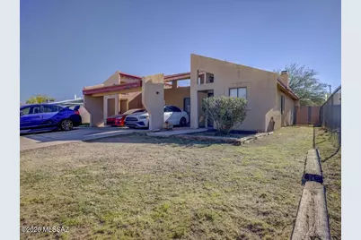 5704 E 24th Street, Tucson, AZ 85711 - Photo 2