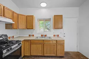 81 E Laguna St, Tucson, AZ 85705 - Photo 8