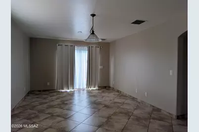 633 W Firehawk Drive, Green Valley, AZ 85614 - Photo 6