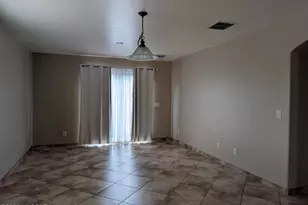 633 W Firehawk Dr, Green Valley, AZ 85614 - Photo 6