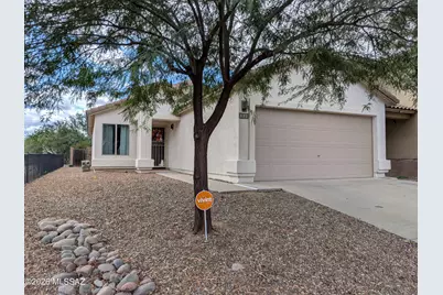 633 W Firehawk Drive, Green Valley, AZ 85614 - Photo 2