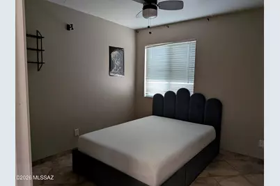 633 W Firehawk Drive, Green Valley, AZ 85614 - Photo 12