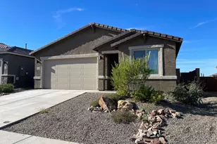7864 S Wolf Creek Dr, Tucson, AZ 85757 - Photo 2