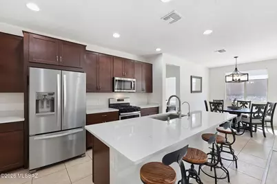 10236 E Iron Horse Trail, Tucson, AZ 85747 - Photo 4