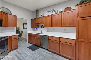 709 W Sunlight Ln, Tucson, AZ 85704 - Photo 18