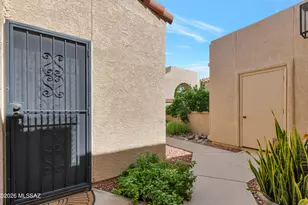 709 W Sunlight Ln, Tucson, AZ 85704 - Photo 4