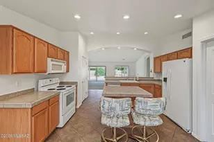 2701 E Sawyer Rd, Green Valley, AZ 85614 - Photo 8
