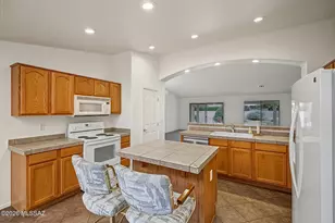 2701 E Sawyer Rd, Green Valley, AZ 85614 - Photo 10