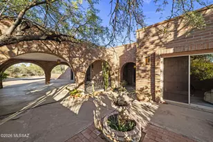 1605 S Camino Del Sol, Green Valley, AZ 85622 - Photo 16