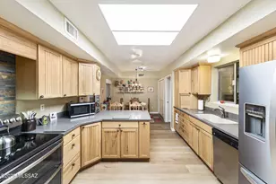 1605 S Camino Del Sol, Green Valley, AZ 85622 - Photo 26