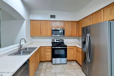 8546 N Sunny Rock Ridge Drive, Tucson, AZ 85743 - Photo 8