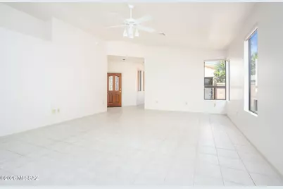 352 N Royal Bell Drive, Green Valley, AZ 85614 - Photo 6