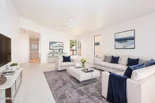 352 N Royal Bell Dr, Green Valley, AZ 85614 - Photo 10