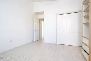 352 N Royal Bell Dr, Green Valley, AZ 85614 - Photo 28