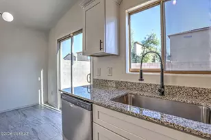3625 E Drexel Manor Stravenue, Tucson, AZ 85706 - Photo 8