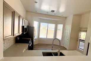 7504 W Cosmic Sky Dr, Tucson, AZ 85743 - Photo 10