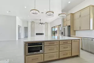3925 W Ironwood Hill Dr, Tucson, AZ 85745 - Photo 12
