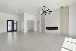 3925 W Ironwood Hill Dr, Tucson, AZ 85745 - Photo 20