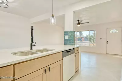 2303 E Beverly Drive, Tucson, AZ 85719 - Photo 6