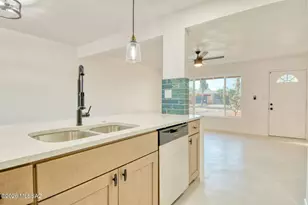 2303 E Beverly Dr, Tucson, AZ 85719 - Photo 6