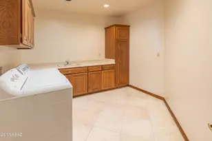 5465 E Gleneagles Dr, Tucson, AZ 85718 - Photo 38