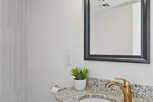 575 W Valoro Dr, Oro Valley, AZ 85737 - Photo 6