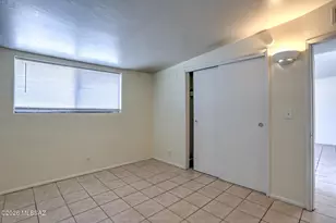 402 E Yavapai Rd, Tucson, AZ 85705 - Photo 12
