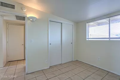 402 E Yavapai Road, Tucson, AZ 85705 - Photo 14