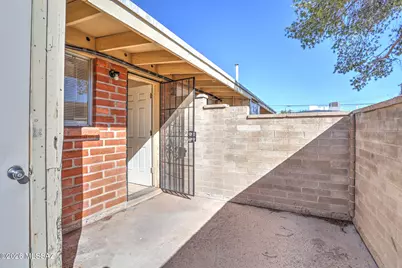 402 E Yavapai Road, Tucson, AZ 85705 - Photo 22